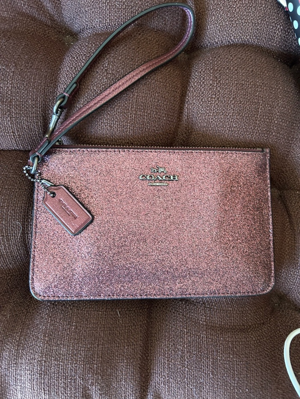 Coach Glitter Wristlet - Rose
